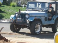 239123-Jeep & Leo.jpg