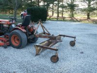 Grader blade wheels 002b.jpg