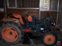 tractor 004.JPG
