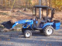 Tractor NH 1030 200910 1.jpg