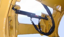 LATCH-SKIDSTEER.jpg