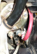 bat_cable_insulator_rtv.jpg