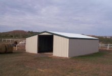53-202111-barn.jpg