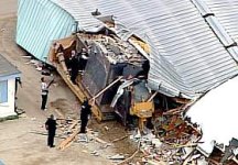 438869-040604dozer.jpg