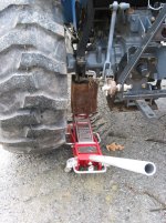 Jacking w 2ton racing jack+block.jpg