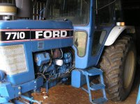 355976-Ford 7710.jpg