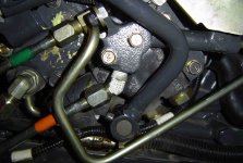 614952-536886-041127 Kubota Rear Hydraulic 01.jpg