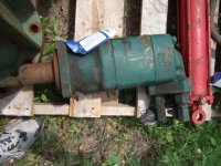 hydraulic pump.jpg