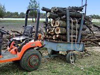 tractor rockswith wood2 002.jpg