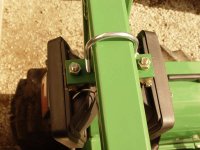 496837-brackettop.jpg