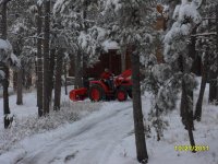 Phill Tractor snow 10-27-2011.jpg