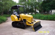 458781-Minidozer35HPattachedY4854-cylinderdieselengine1.JPG