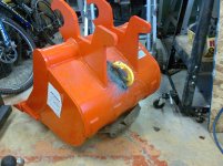 L45 24in bucket w hook 120517.jpg