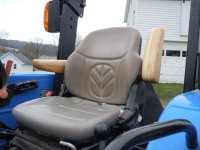 TL80a arm rests 004a.jpg