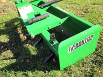 JD 3520 New Box Blade1.jpg