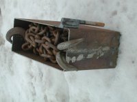 379316-chainbox3.jpg