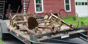 428922-load of implements.JPG