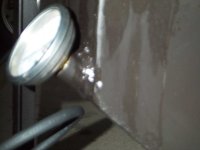 560348-thermometer_attach.jpg