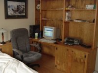 475047-Cabin, desk finished, Jul 04.jpg