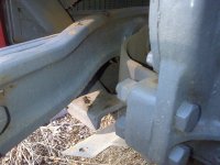 left_side_front_axle.jpg