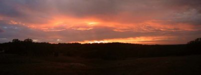 521946-sunsetblend-oct04.jpg