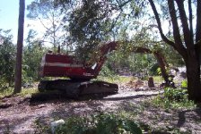 522740-working_small.JPG