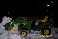 571242-Tractor.jpg