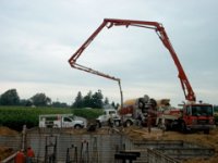 703345-16pumping.jpg