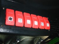 614535-switches (800 x 600).jpg