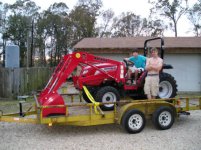 782368-Tractor1.jpg