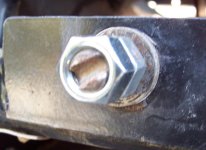 783401-Threaded rod.JPG