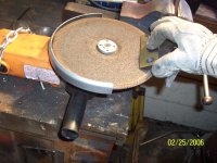 832341-chipper knife sharpener 2 (600 x 450).jpg