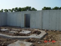 785579-Foundation4.jpg