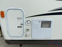 22012-25.jpg