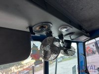 689-24.jpg