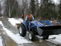 657713-Unloading Big Blue.jpg