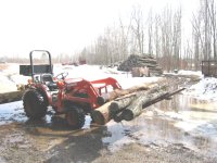 632531-kubota haulinglogs.jpg