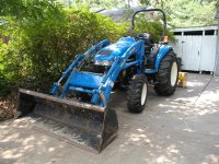 714149-first pictures of the tractor 001 (Small).jpg