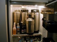 642055-Cornelius kegs (600 x 450).jpg