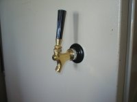642379-Faucet front (600 x 450).jpg