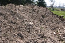 647045-unscreenedtopsoil.jpg