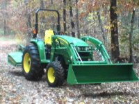 769507-tractor2r.jpg