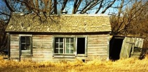 851551-SMALLL CHICKEN COOP.jpg