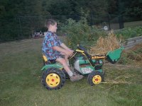 318066-Garden Tractor.jpg