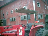657978-wiamtractorcanopy052205-1.jpg
