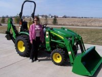 872459-tractor.jpg