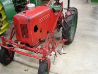 unknown tractor.JPG