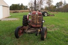 Tractor 004 (Small).jpg