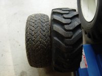 608878-front_tire_f.jpg