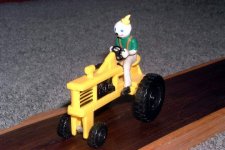 321243-TractorJack.jpg